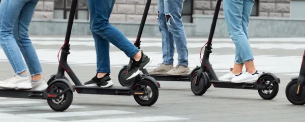 Les trottinettes electriques une revolution silencieuse dans nos rues